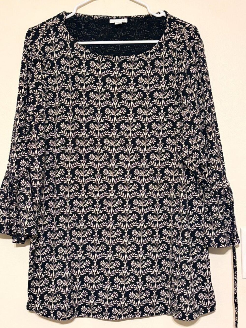 Women's J. Jill Black White Floral Lace Lined Long Sleeve V-Neck Pullover Sz XL